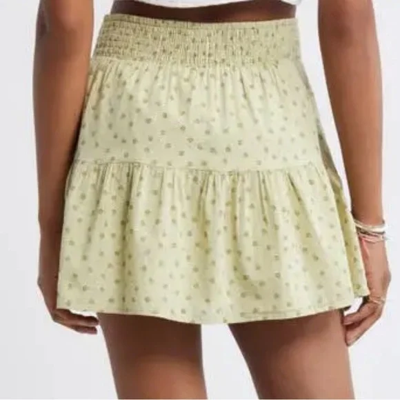 BP Printed Tiered Ruffle Miniskirt L - Picture 2 of 13